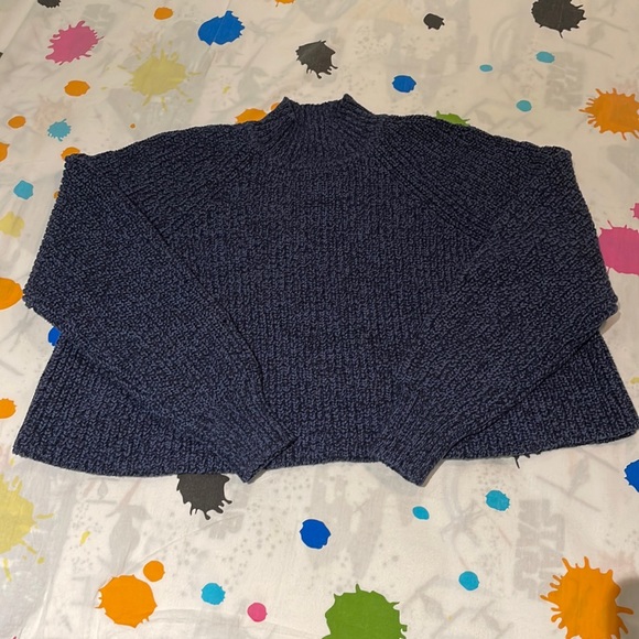 Club Monaco cropped sweater - Picture 1 of 3